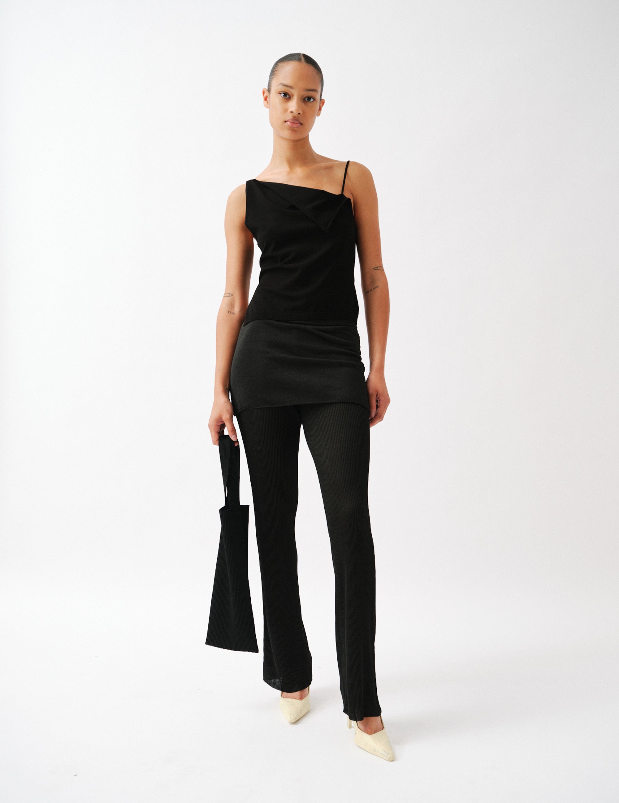 Trine Top Black